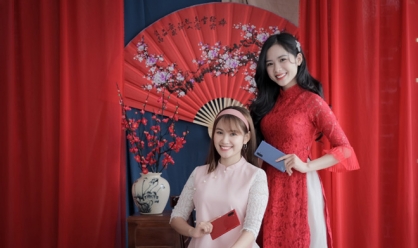 Giới trẻ rủ nhau diện áo dài chụp ảnh xuân 2020 với phụ kiện cực chất