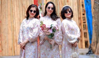 Cho thuê áo dài Tết giao tận nơi tại Hà Nội